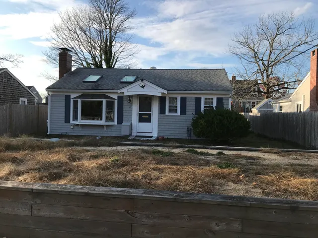 $550,000 | 15 Mayflower Road, West Yarmouth, MA 02673