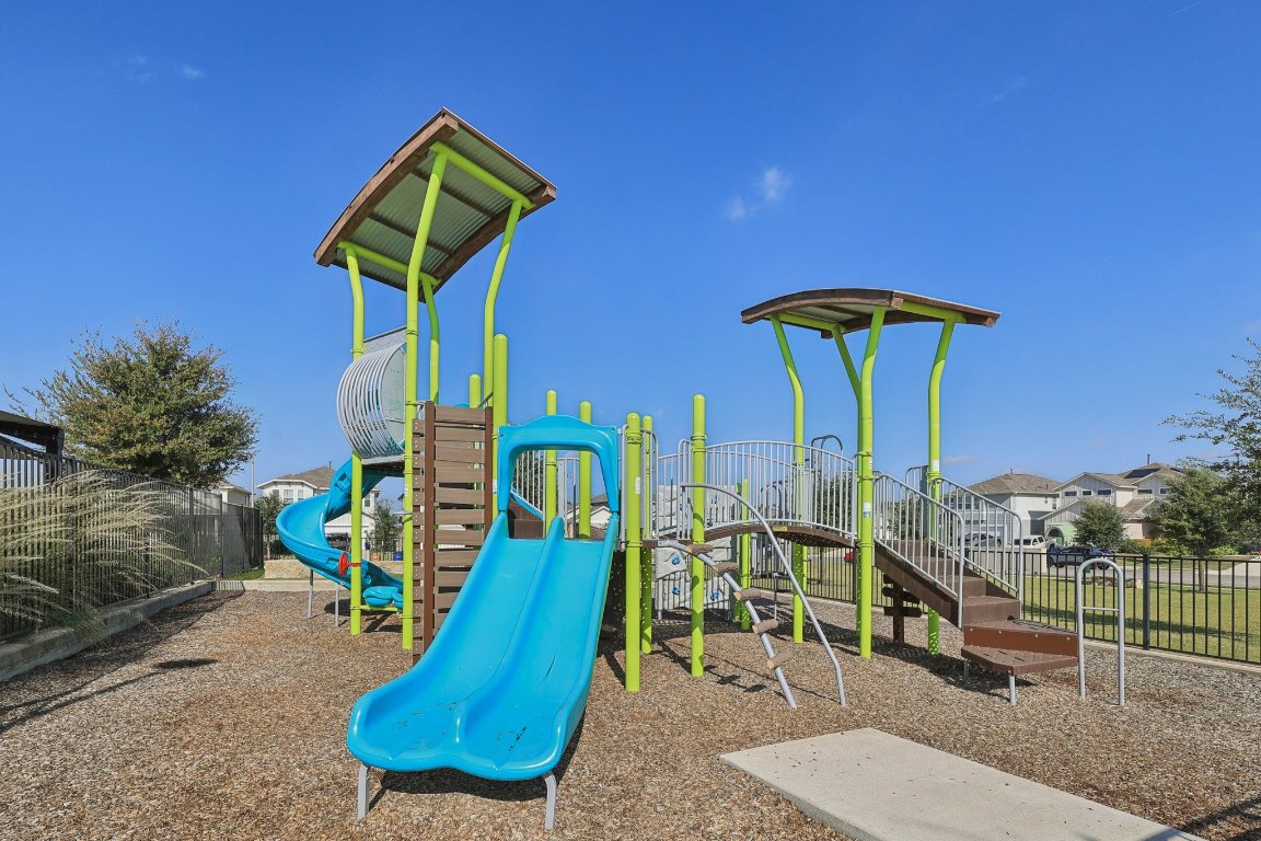 10712 Blacket Drive Austin, TX 78747 - Photo 38 of 40 a view of a slide with sitting area