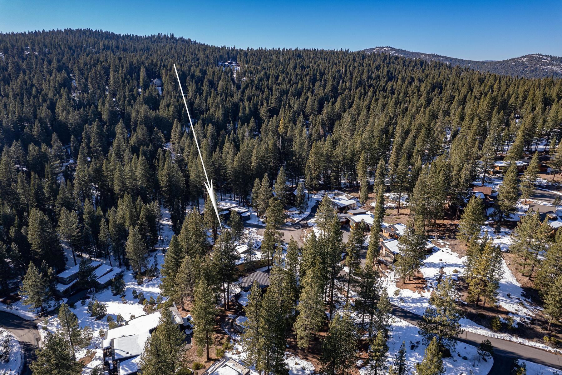 10801 Labelle Court Truckee, CA 96161 - Photo 9 of 28