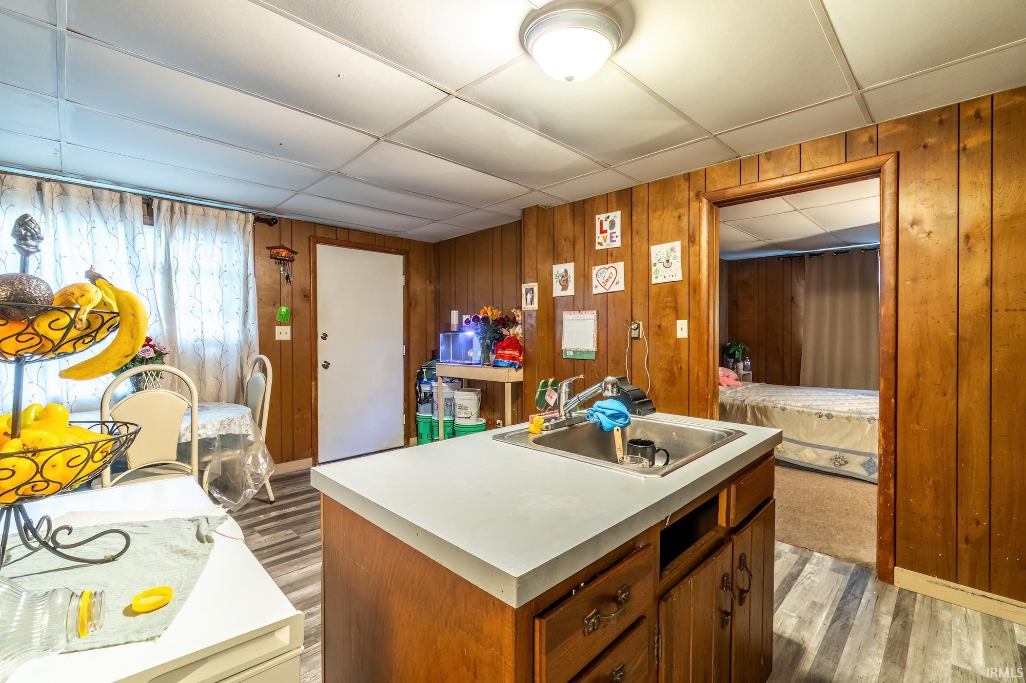 804 North Harrison Street Syracuse, IN 46567 - Photo 11 of 35
