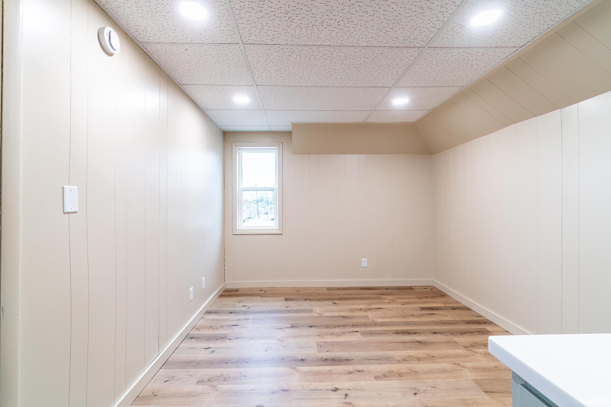 804 North Harrison Street Syracuse, IN 46567 - Photo 23 of 35