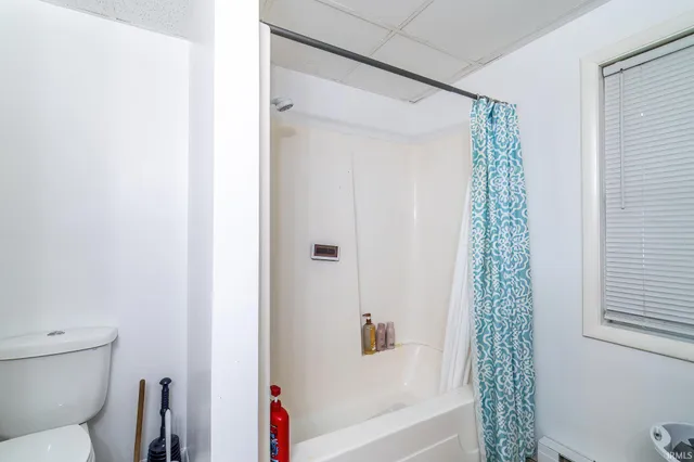 $234,900 | 804 North Harrison Street, Syracuse, IN 46567