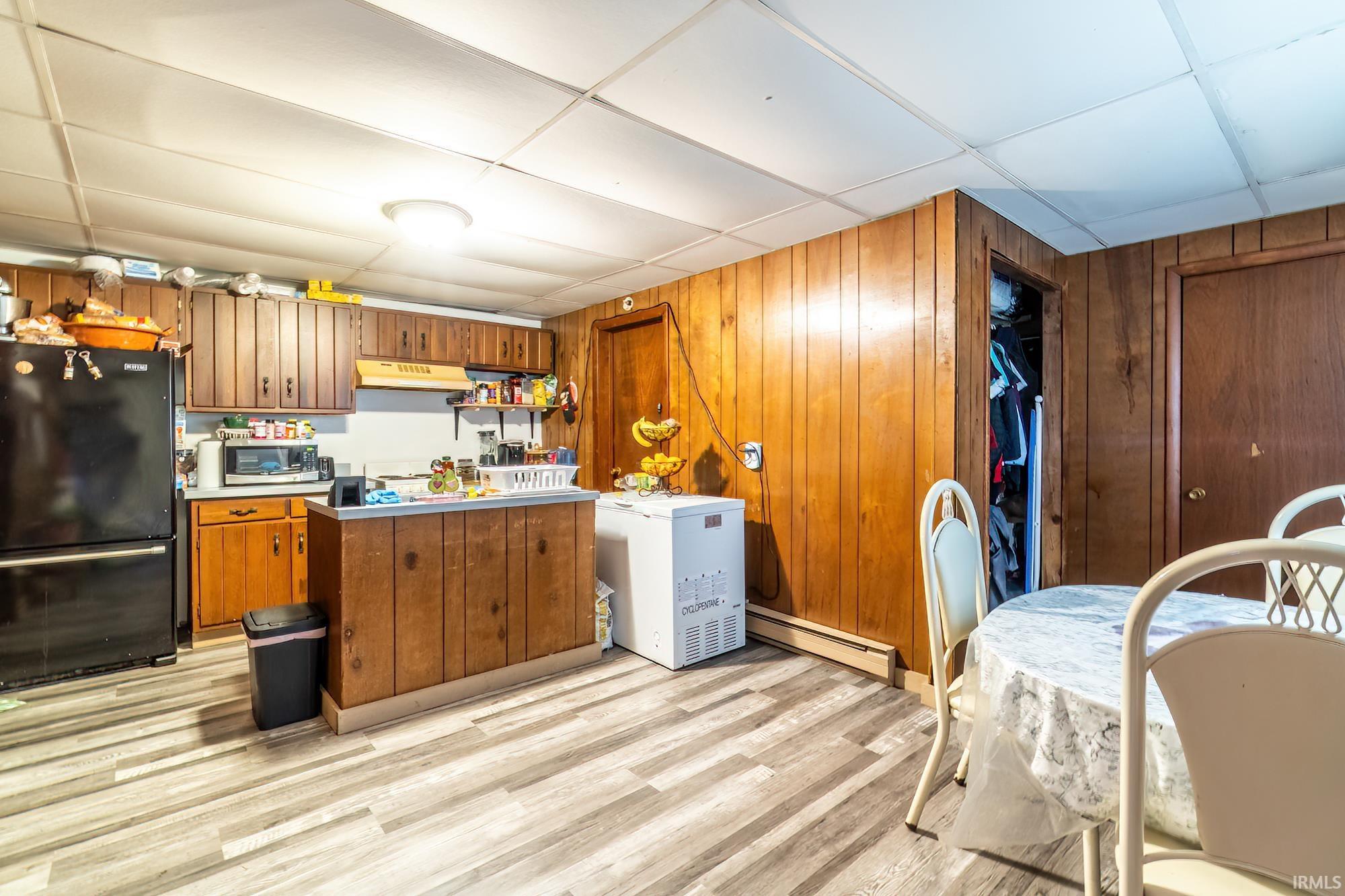 804 North Harrison Street Syracuse, IN 46567 - Photo 8 of 35