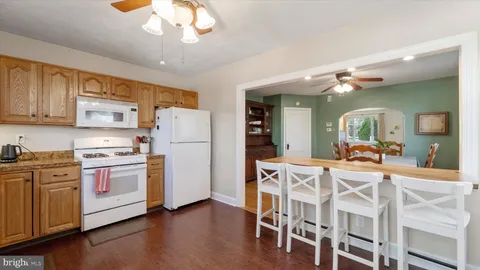 $240,000 | 8016 Arlington Avenue, Upper Darby, PA 19082