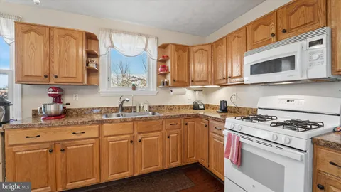 $240,000 | 8016 Arlington Avenue, Upper Darby, PA 19082