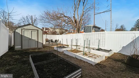 $240,000 | 8016 Arlington Avenue, Upper Darby, PA 19082