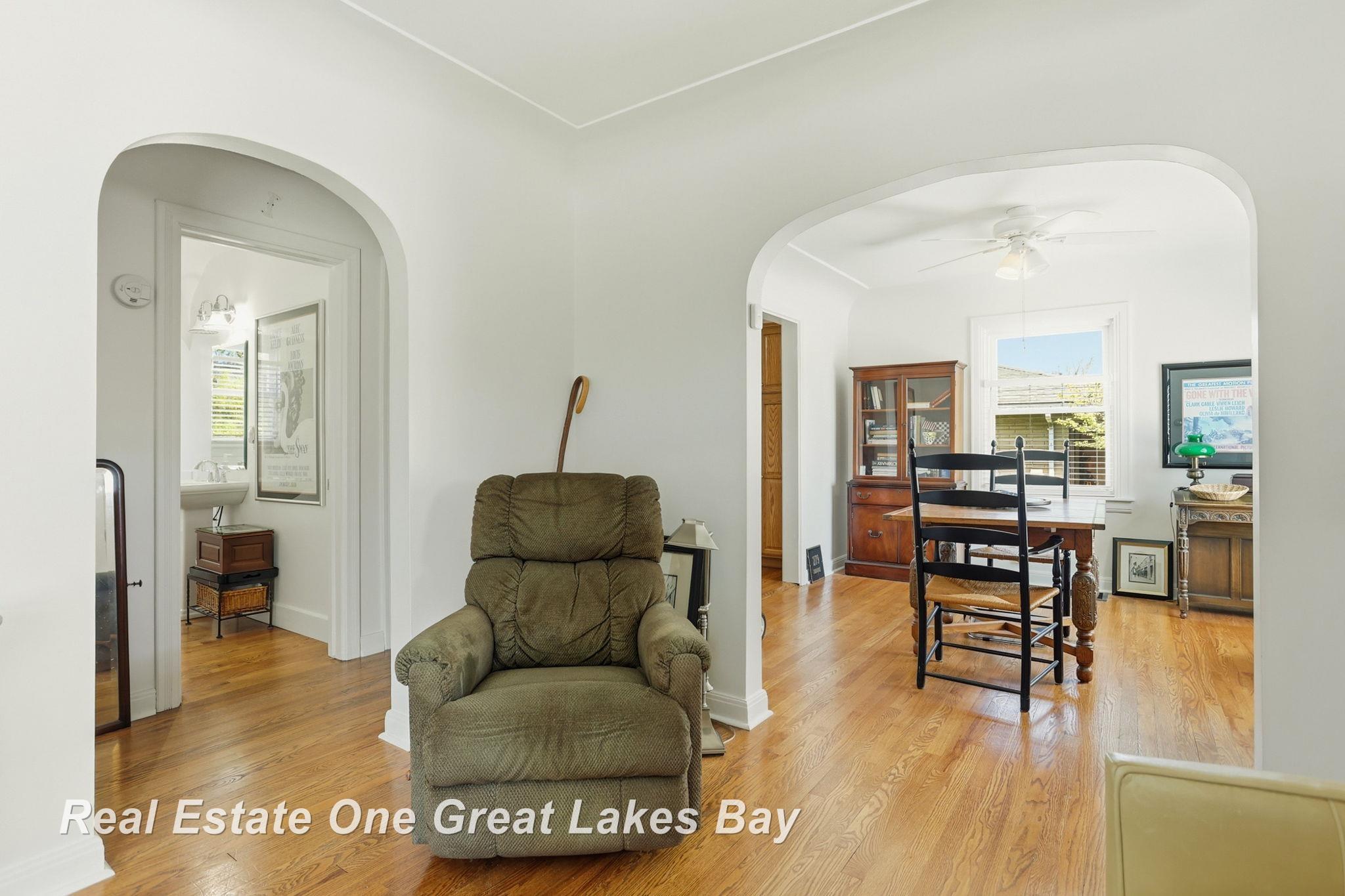 1835 Hemmeter Road Saginaw, MI 48638 - Photo 12 of 49 Gallery Image 12