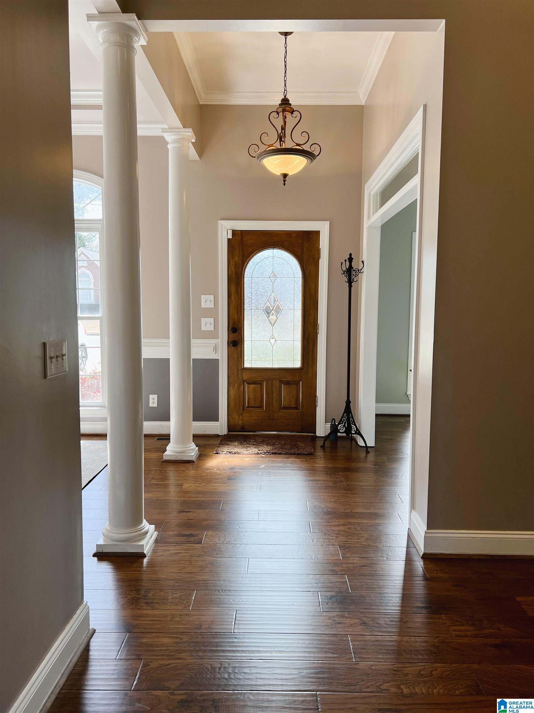 705 Hampton Drive Jacksonville, AL 36265 - Photo 4 of 41