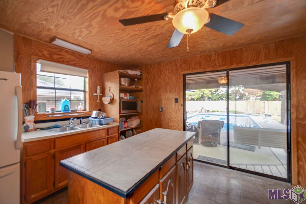 315 St Anthony Street Raceland, LA 70394 - Photo 15 of 19 Pool House With Kitchen