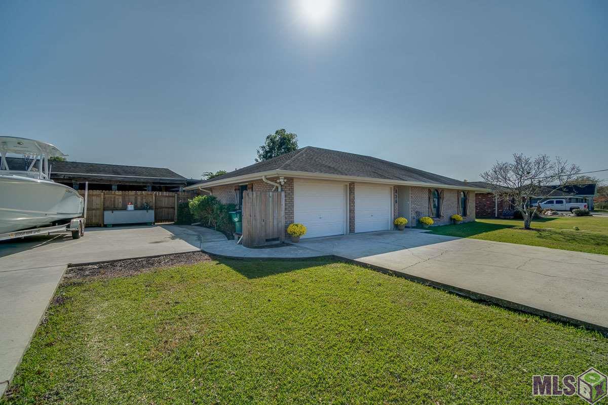 315 St Anthony Street Raceland, LA 70394 - Photo 2 of 19 Front