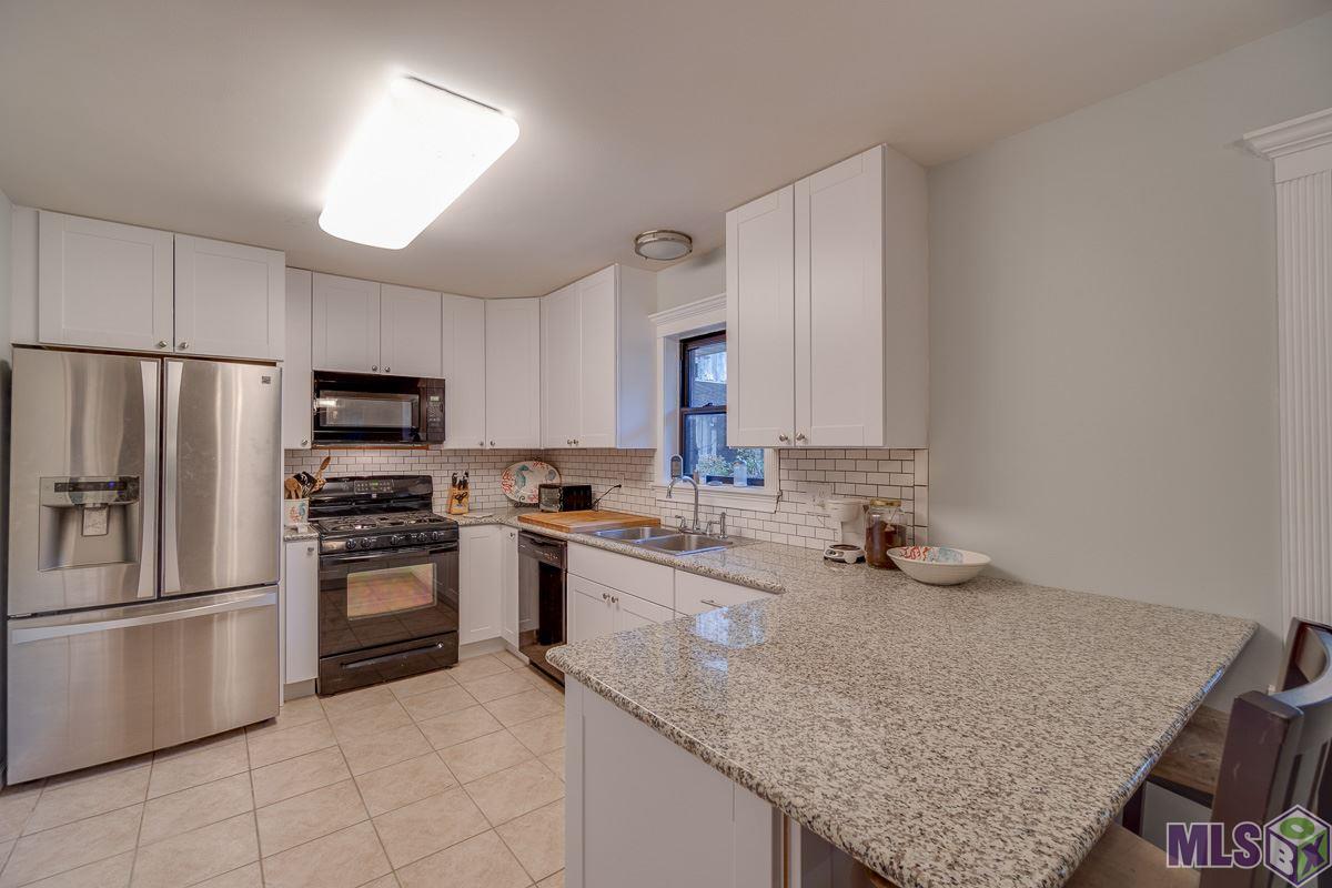 315 St Anthony Street Raceland, LA 70394 - Photo 6 of 19 Kitchen