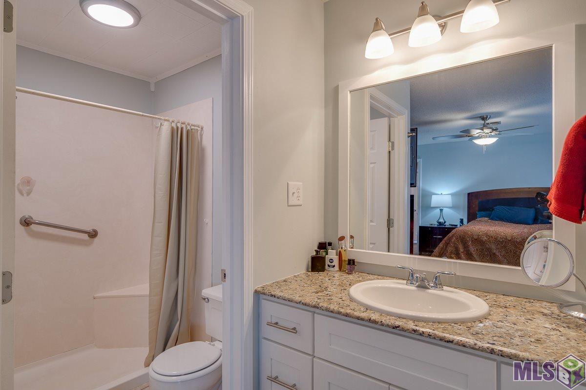 315 St Anthony Street Raceland, LA 70394 - Photo 8 of 19 Master Bath