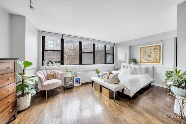 $3,200 | 225 East 36th Street, Unit 3K | Murray Hill
