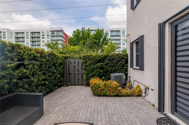 $4,650 | 10590 Northwest 78th Terrace, Unit 10590, Doral, FL 33178