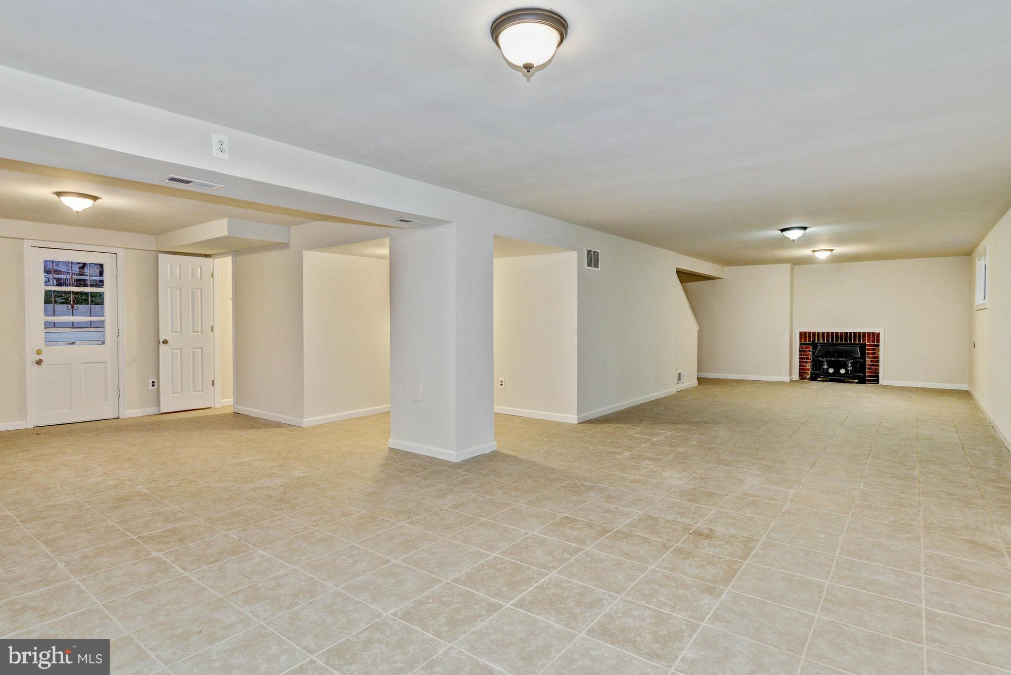 1502 University Boulevard West Silver Spring, MD 20902 - Photo 13 of 17 Recreation Room
