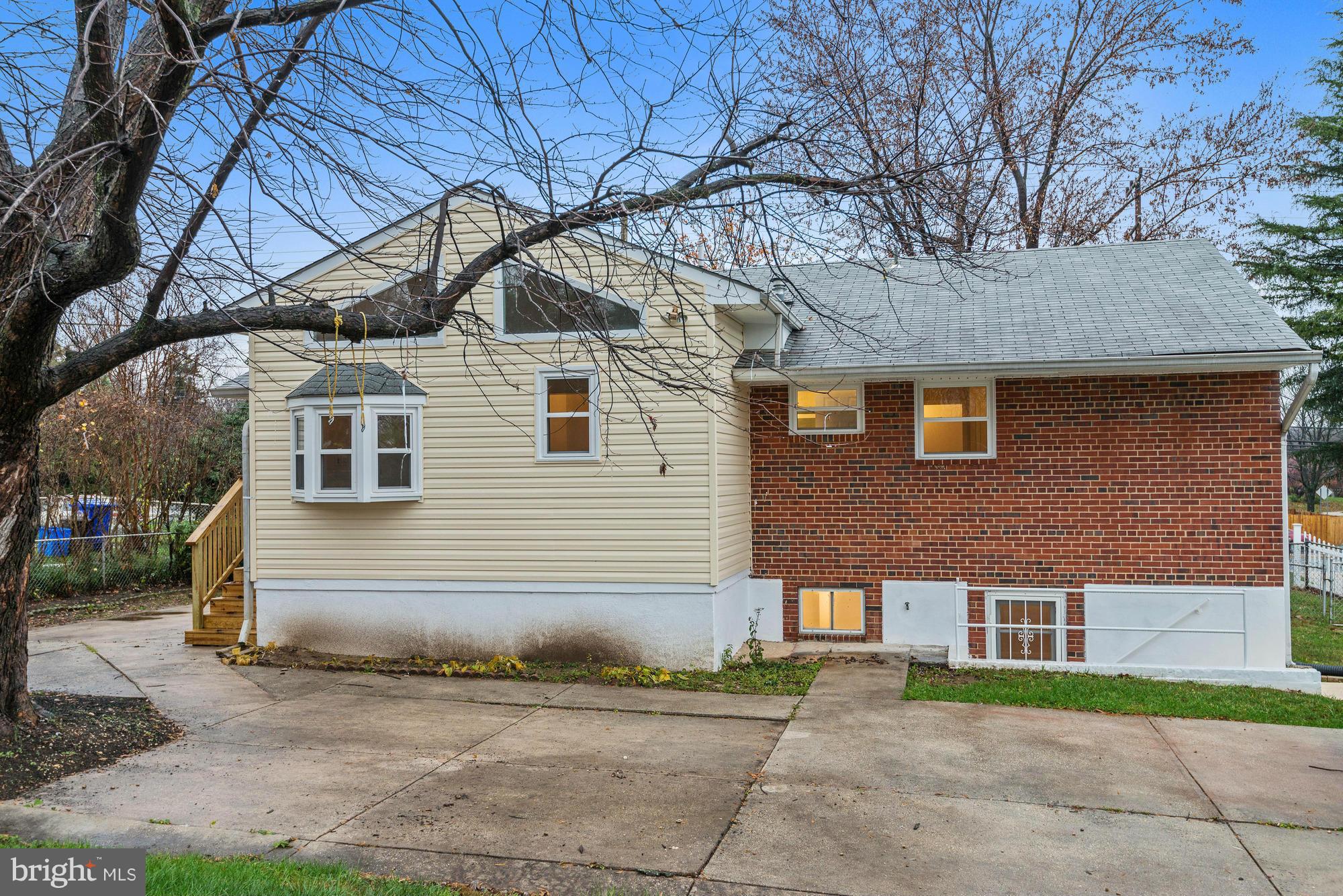 1502 University Boulevard West Silver Spring, MD 20902 - Photo 16 of 17 Exterior (Rear)