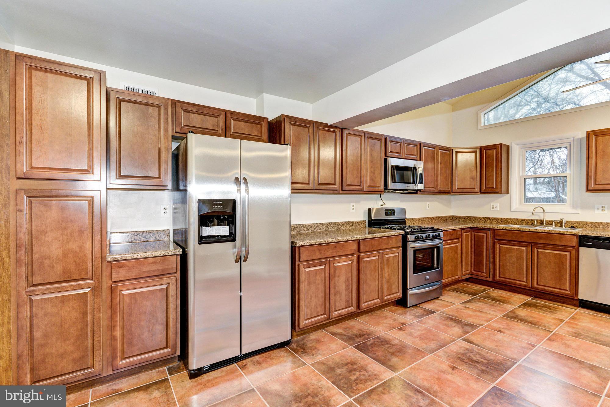 1502 University Boulevard West Silver Spring, MD 20902 - Photo 5 of 17 Kitchen