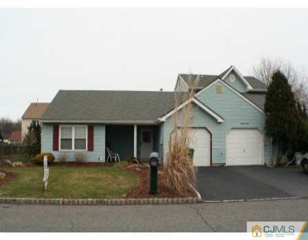 25 Rainford Road Edison, NJ 08820 - Photo 1 of 8