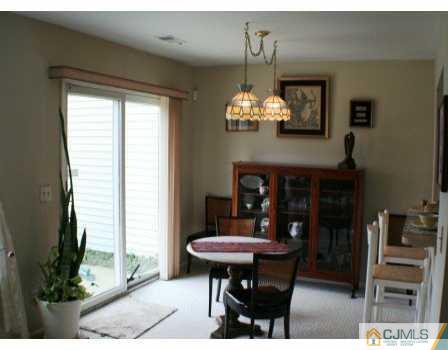 25 Rainford Road Edison, NJ 08820 - Photo 4 of 8