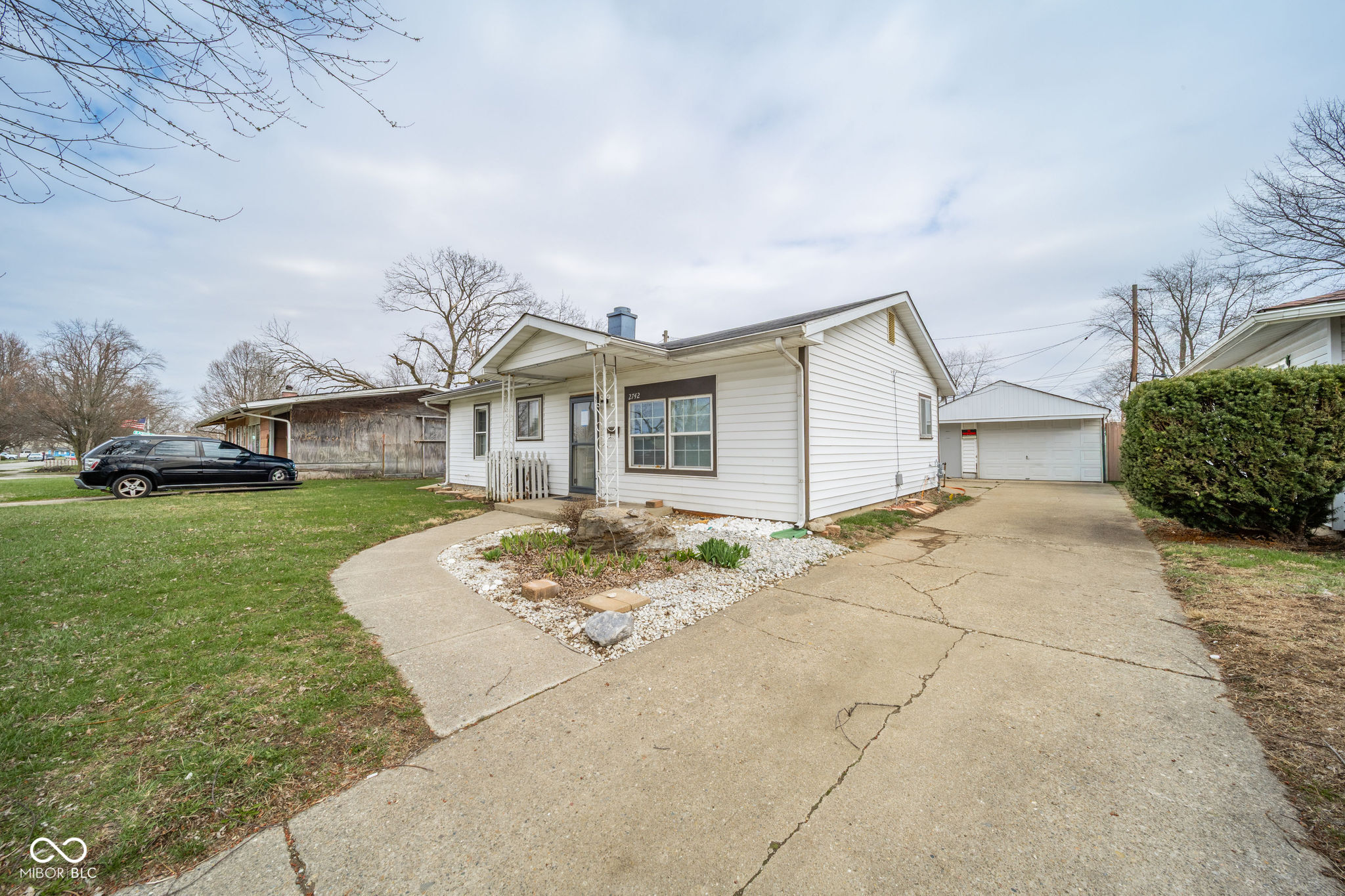 2742 Apache Drive Anderson, IN 46012 - Photo 3 of 24