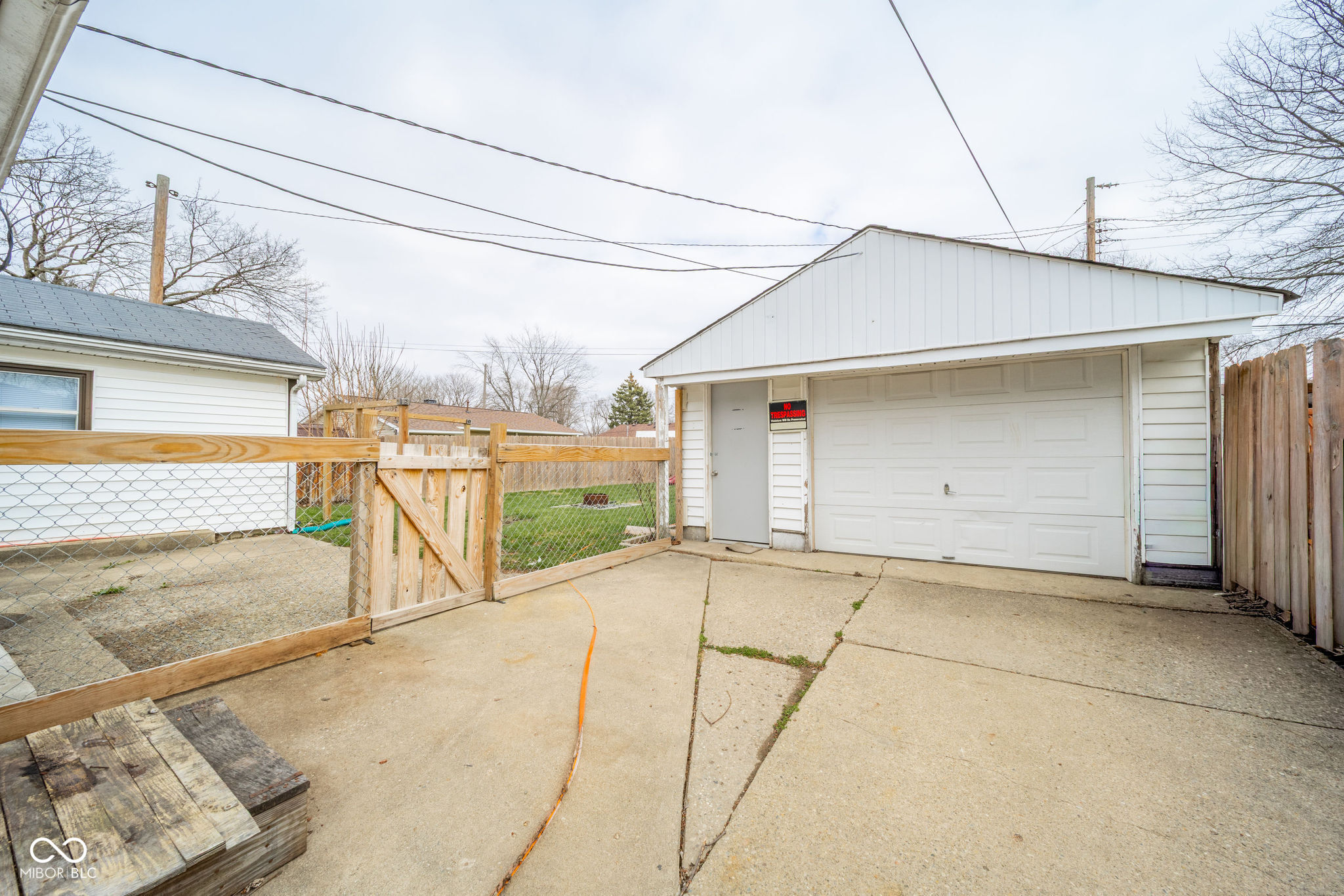2742 Apache Drive Anderson, IN 46012 - Photo 4 of 24