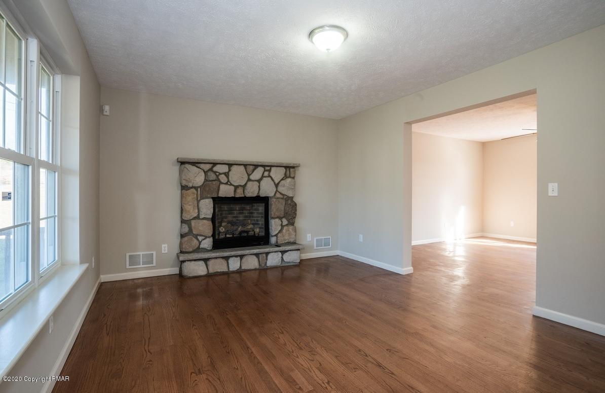 108 Granite Road Long Pond, PA 18334 - Photo 3 of 17 Living room