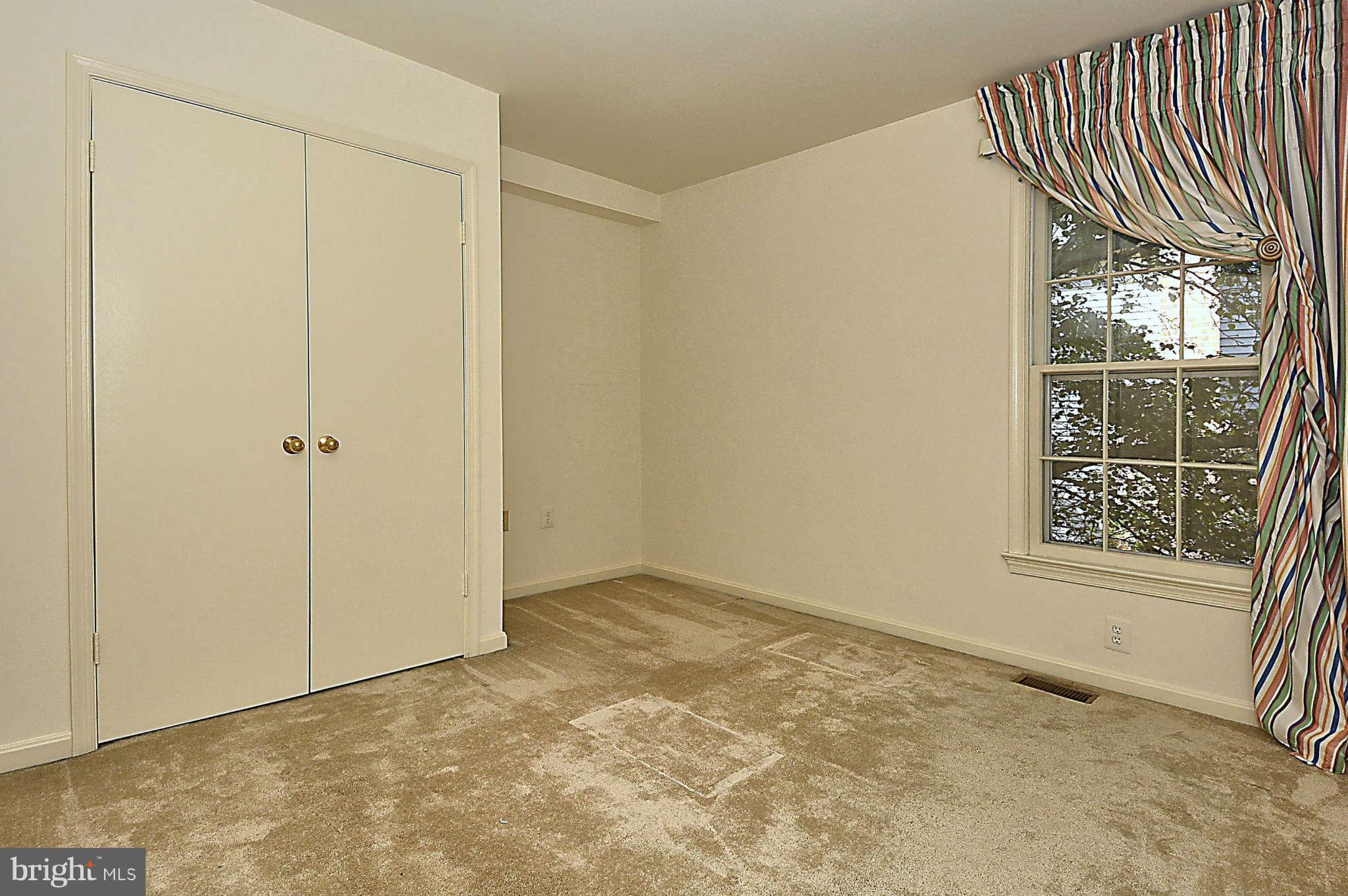812 Bromley Street Silver Spring, MD 20902 - Photo 22 of 30 Bedroom 3