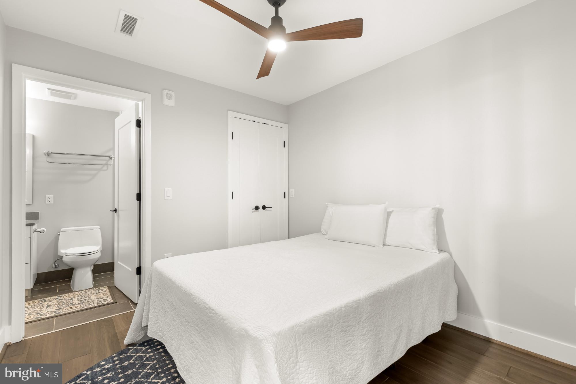 1300 4th Street Southeast, Unit PH2 Washington, DC 20003 - Photo 18 of 37