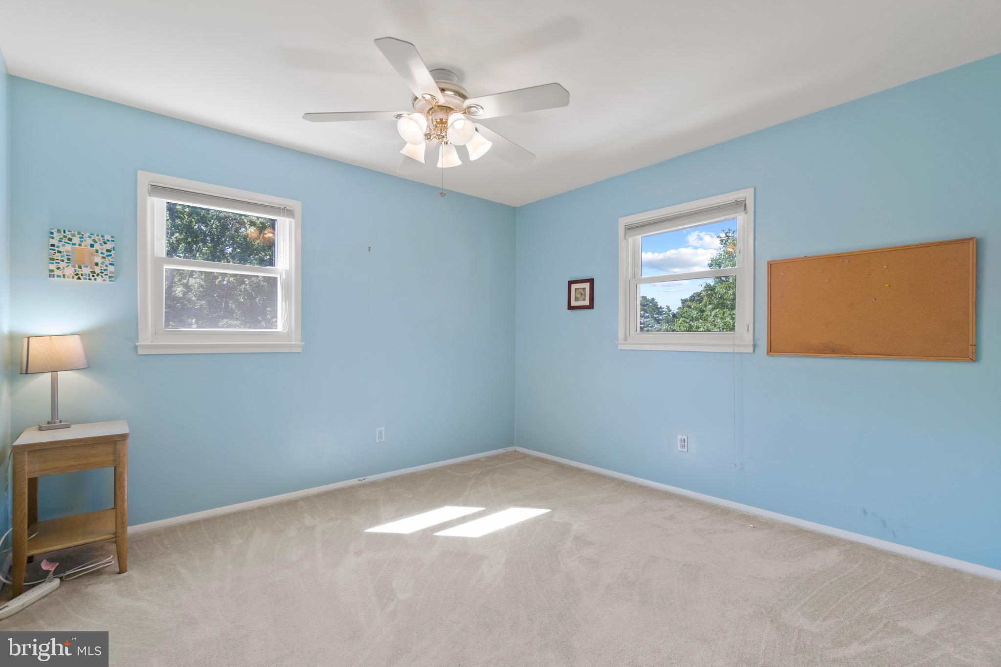 215 Hutton Street Gaithersburg, MD 20877 - Photo 15 of 36 Large rooms