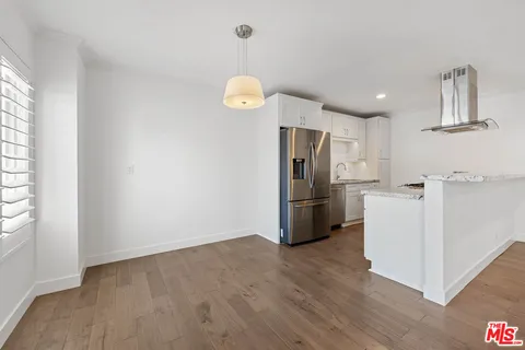 $950,000 | 933 11th Street, Unit 21, Santa Monica, CA 90403