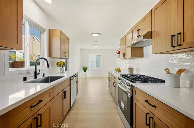 $868,000 | 13040 Wentworth Street, Arleta, CA 91331