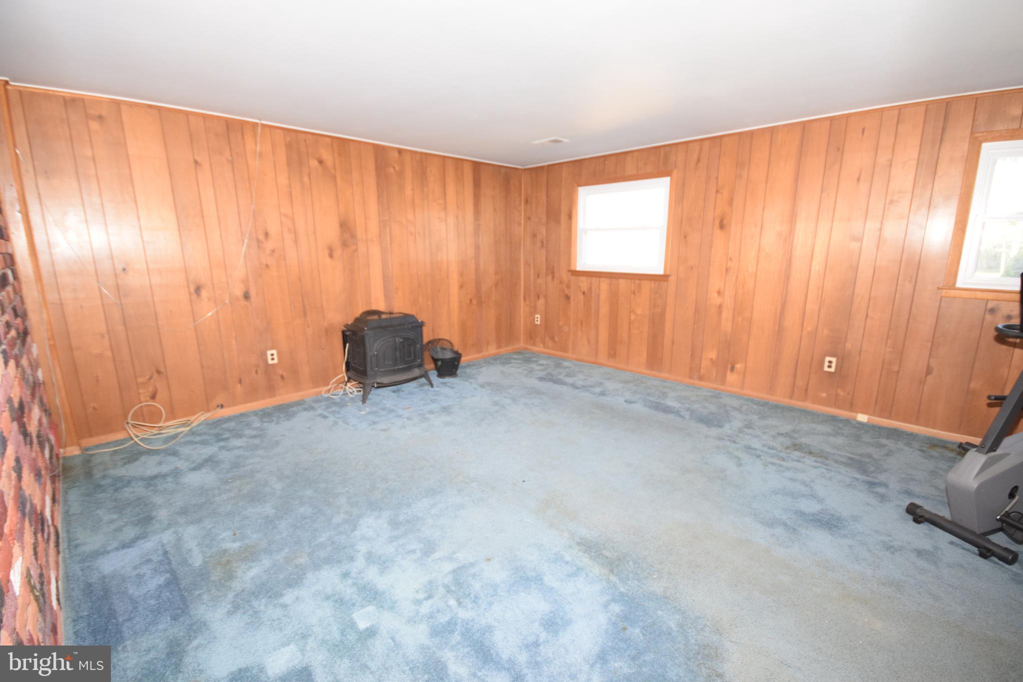 7004 Redmiles Road Laurel, MD 20707 - Photo 27 of 35 Spacious family room