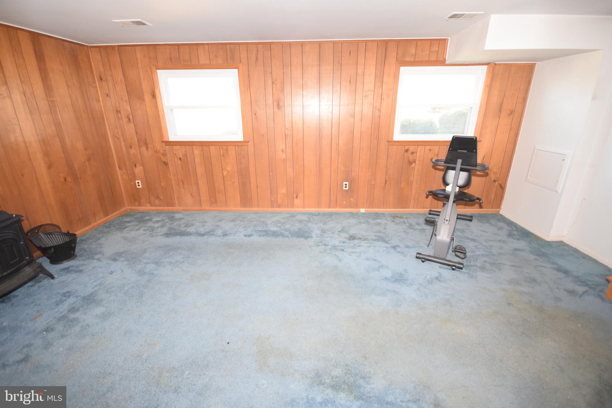 7004 Redmiles Road Laurel, MD 20707 - Photo 28 of 35 Spacious family room