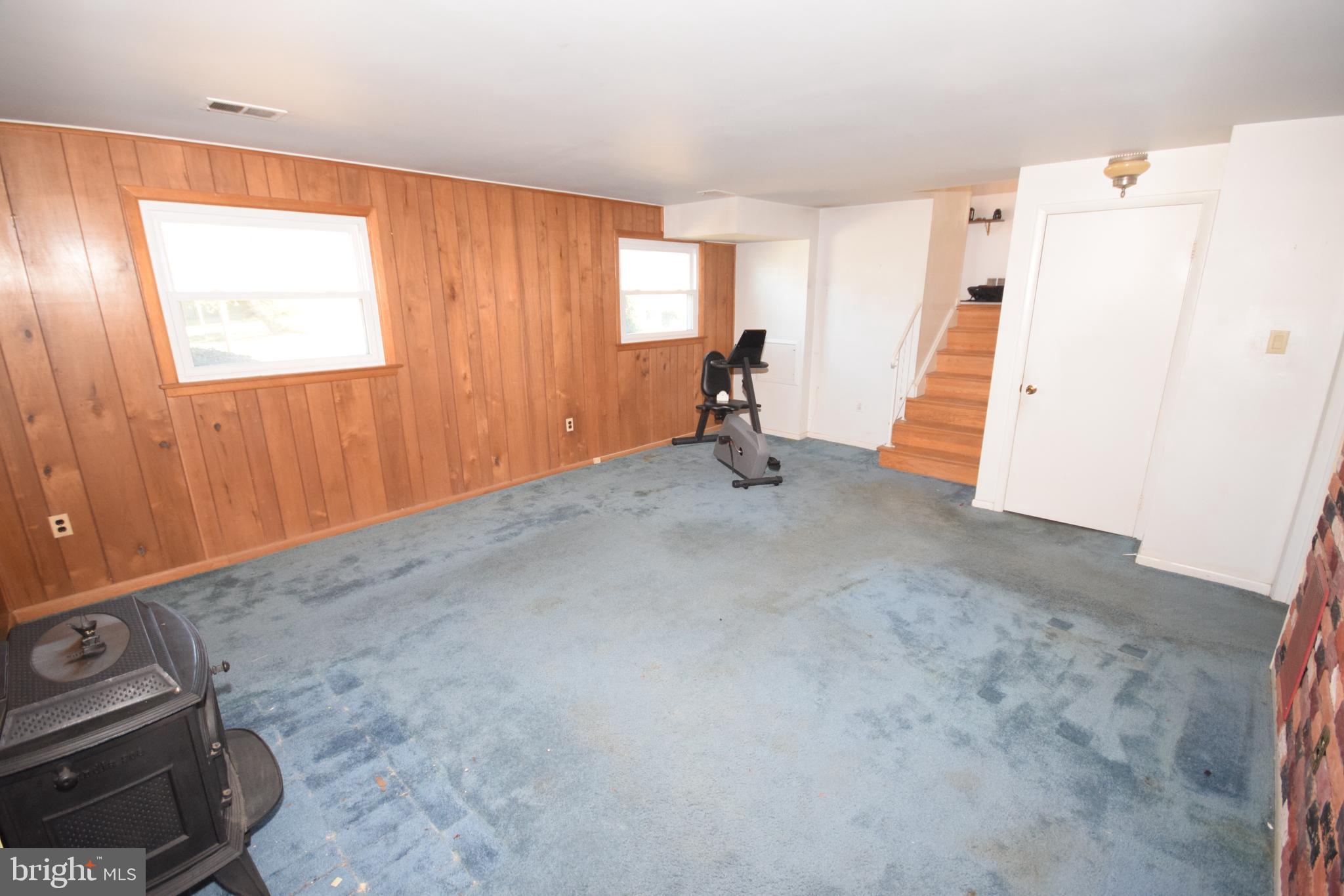 7004 Redmiles Road Laurel, MD 20707 - Photo 29 of 35 Spacious family room