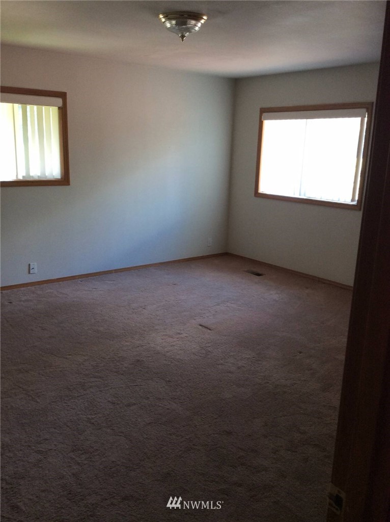 2443 Little Hanaford Road Centralia, WA 98531 - Photo 14 of 21 Gallery Image 14