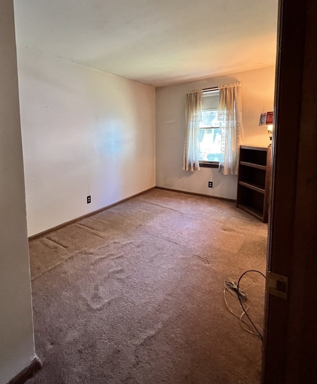 104 Silvin Road Chicopee, MA 01013 - Photo 16 of 17 Gallery Image 16