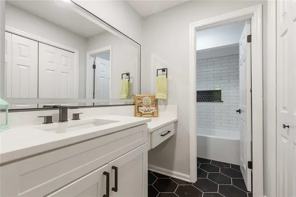 $325,000 | 1932 Variations Drive Northeast, Atlanta, GA 30329