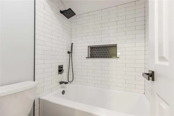 $325,000 | 1932 Variations Drive Northeast, Atlanta, GA 30329