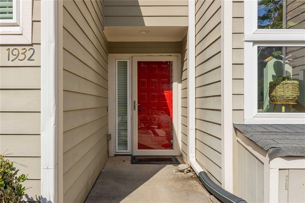 1932 Variations Drive Northeast Atlanta, GA 30329 - Photo 3 of 37