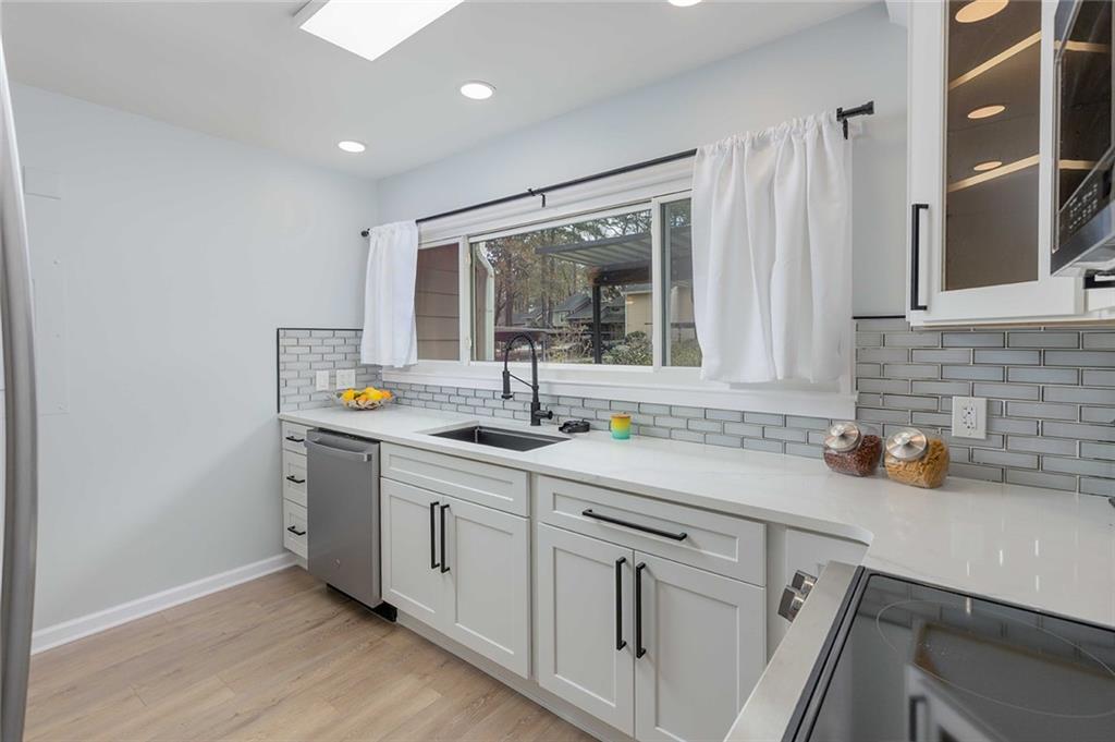 1932 Variations Drive Northeast Atlanta, GA 30329 - Photo 10 of 37