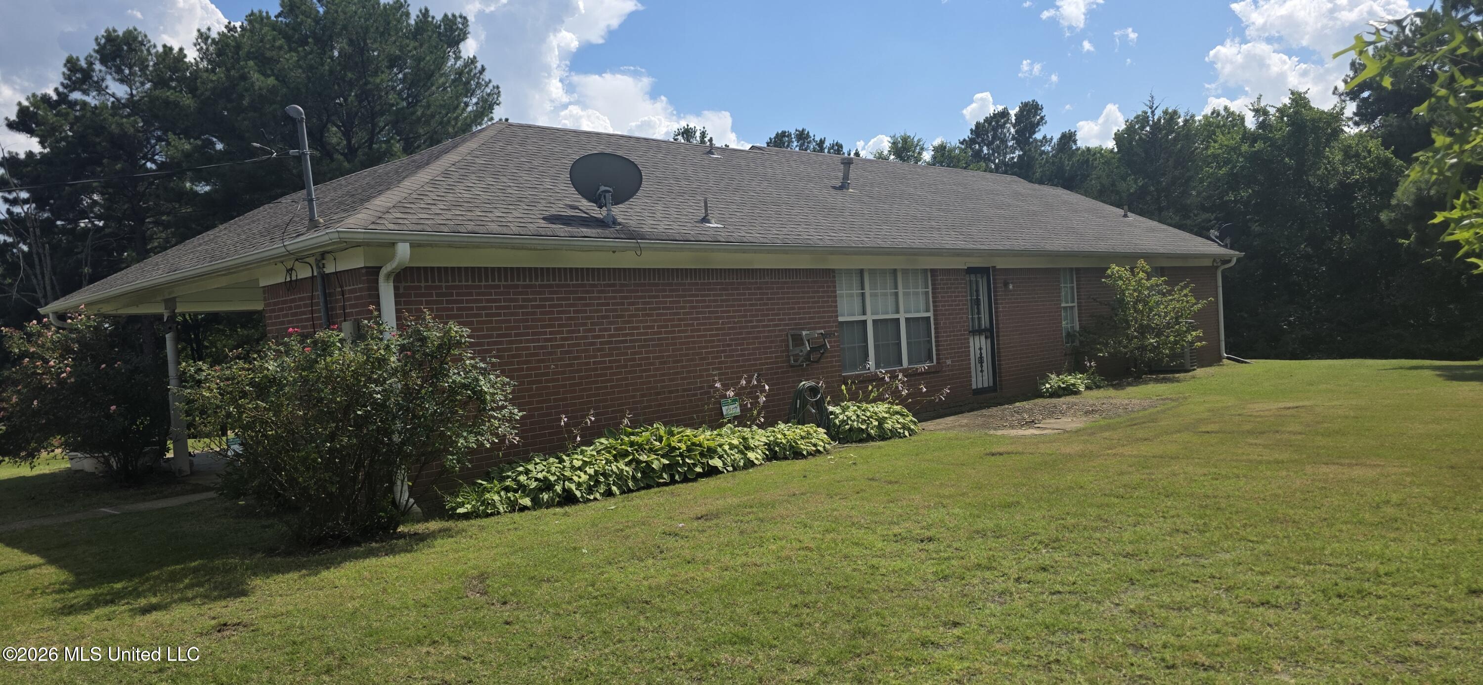 180 Stonewall Road Byhalia, MS 38611 - Photo 60 of 73 20260613_154625