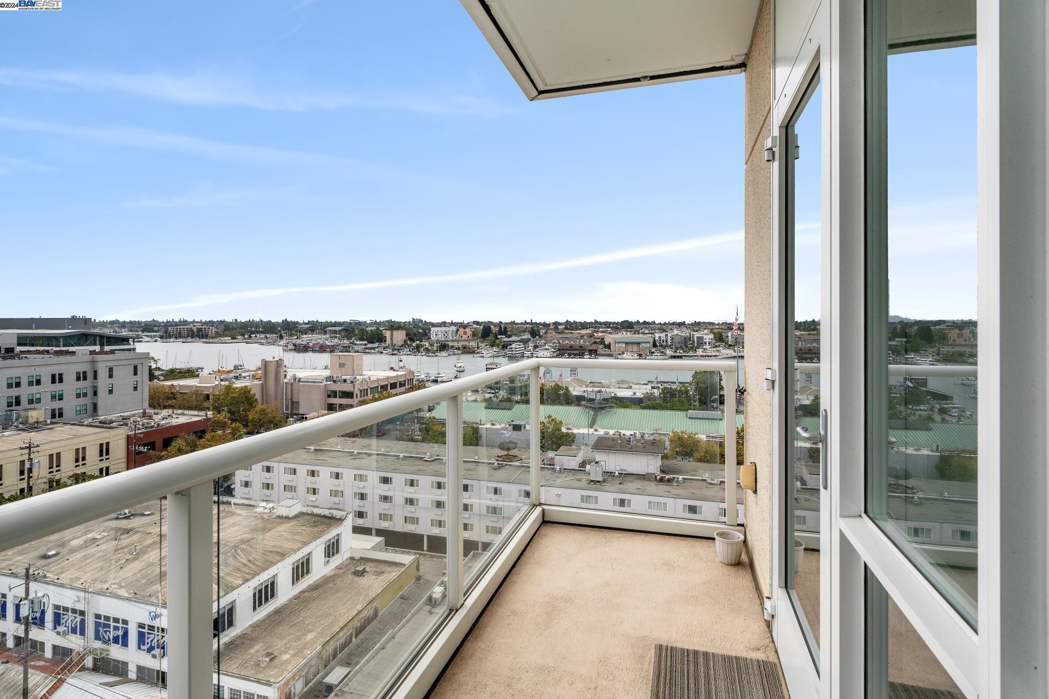 222 Broadway, Unit 1106 Oakland, CA 94607 - Photo 6 of 22 a view of a balcony with city view