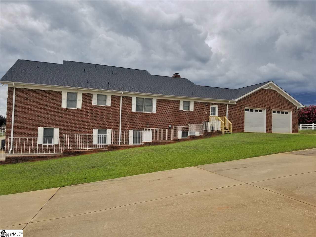 1927 Gibbs Shoals Road Greer, SC 29650 - Photo 6 of 36 Gallery Image 6