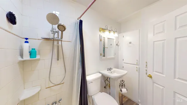 $310,000 | 124 8th Avenue North, Buhl, ID 83316