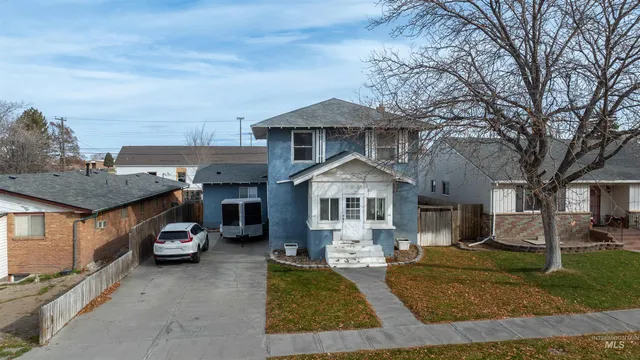 $310,000 | 124 8th Avenue North, Buhl, ID 83316