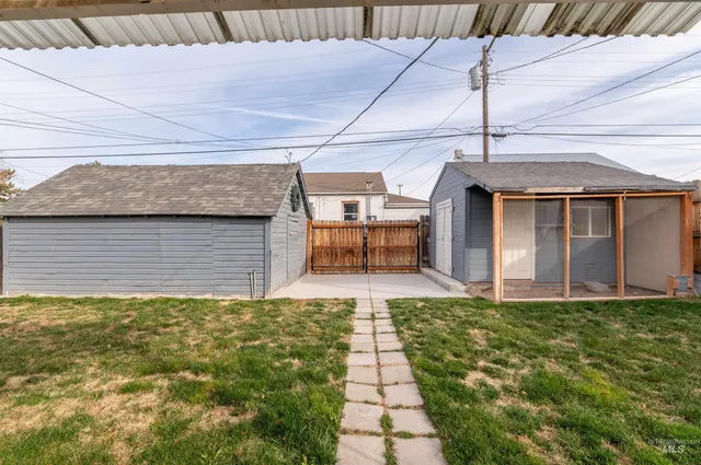 $310,000 | 124 8th Avenue North, Buhl, ID 83316