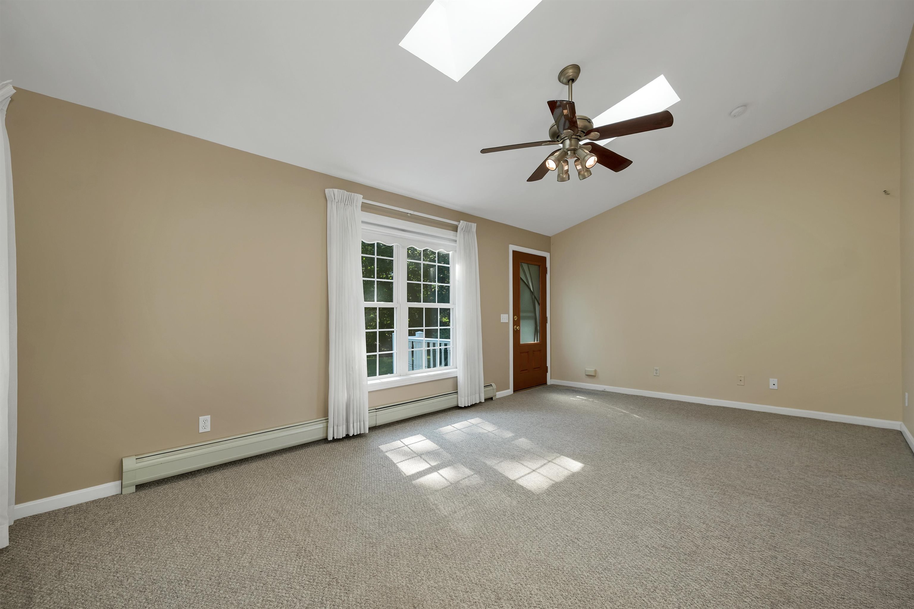 84 Fremont Road Raymond, NH 03077 - Photo 25 of 43