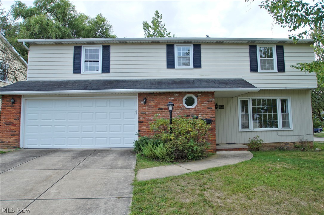 4644 West Farnhurst Road Cleveland, OH 44121 - Photo 1 of 31