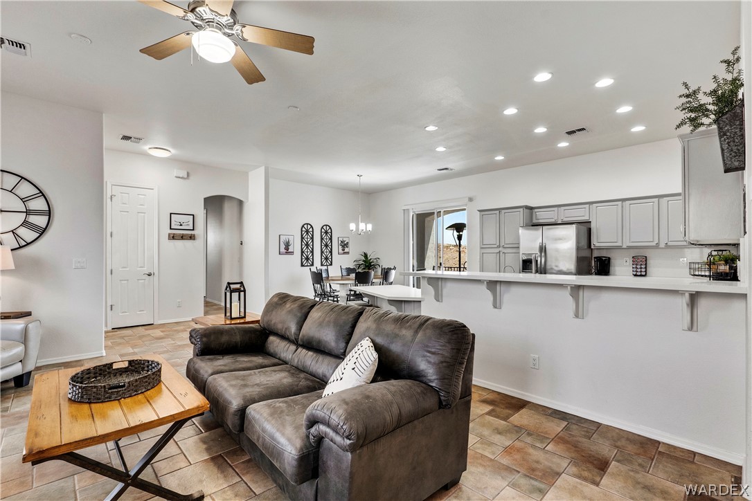 2013 Pegasus Ranch Road Bullhead City, AZ 86429 - Photo 16 of 63 Living Room