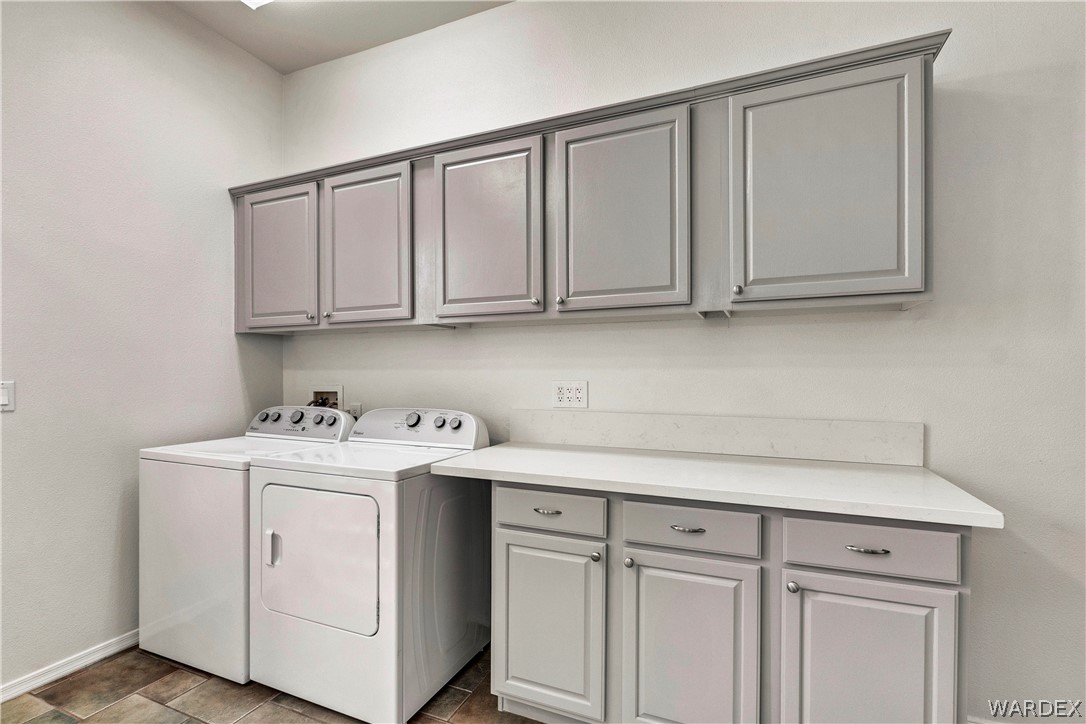 2013 Pegasus Ranch Road Bullhead City, AZ 86429 - Photo 41 of 63 Laundry